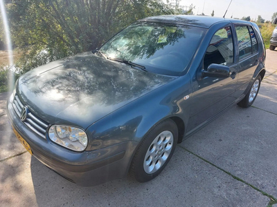 Volkswagen Golf 1.4-16V Trendline