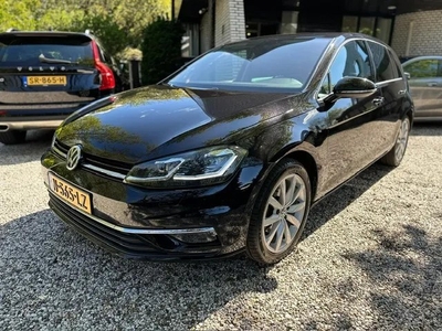 Volkswagen Golf 1.4 TSI Highline Business R (bj 2017)