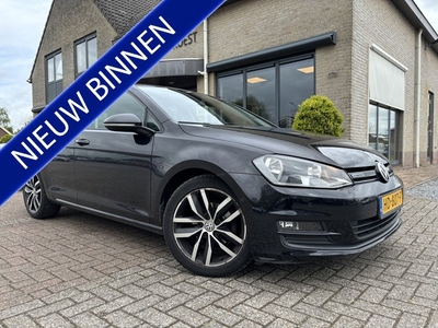 Volkswagen Golf 5DRS 1.0 TSI Comfortline Leder / Navigatie