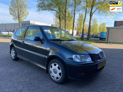 Volkswagen Polo 1.4-16V Comfortline