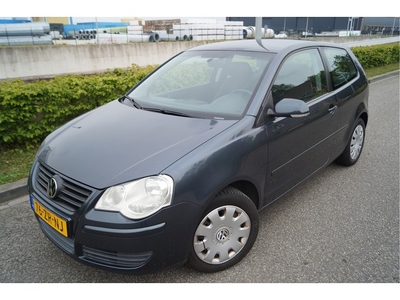 Volkswagen Polo 1.4-16V Comfortline (bj 2008, automaat)