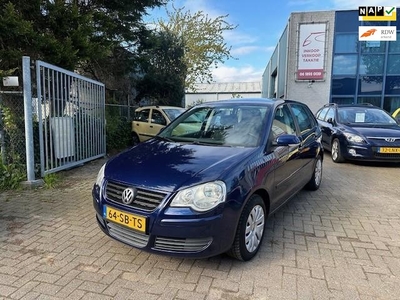 Volkswagen Polo 1.4-16V Turijn, Automaat, Apk 04/2025, Airco