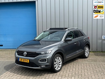 Volkswagen T-Roc 1.5 TSI Sport PANO VIRTUAL 1 EIG ORG NL