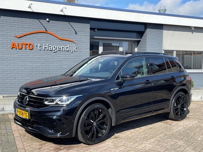 Volkswagen TIGUAN 1.5 TSI R-line Black pano H&K keyless