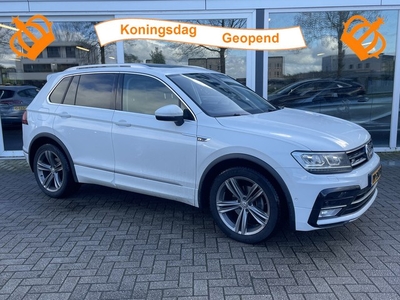 Volkswagen Tiguan 2.0 TDI R-Line Schuif-kantel / Led /