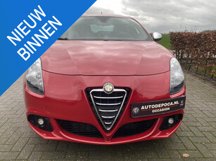 Alfa Romeo Giulietta 1.750 Turbo Veloce Bose Xenon Ragazzon Afneembare trekhaak 66.122 KM!!