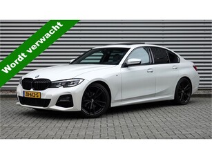 BMW 3-serie 320i Executive Edition M Sport Schuifdak