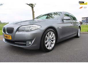 BMW 5-serie 528i High Executive Automaat, navigatie,Climate