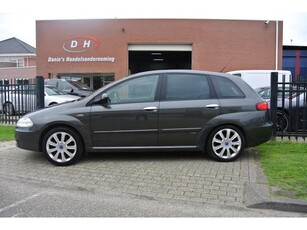 Fiat Croma 2.2-16V Emotion automaat leder inruil mogelijk