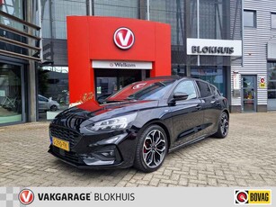 Ford Focus 1.0 125pk ST Line Business 5Drs | Navi | Panodak VERKOCHT