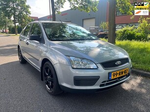 Ford Focus 1.6-16V Trend 5 DRS APK NAP