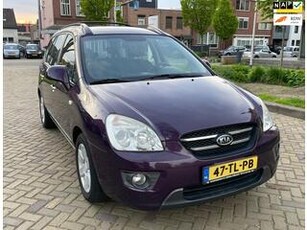 KIA CARENS GERESERVEERD