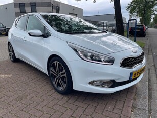 Kia cee'd 1.6 GDI 5deurs 135pk Super Pack 130.000km