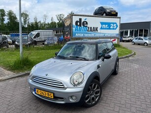 Mini Mini Clubman 1.6 Cooper Met nieuwe APK!