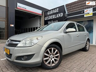 Opel Astra 1.6 Temptation Automaat Airco Flex