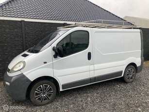 Renault Master T35 2.8dTi L2H2