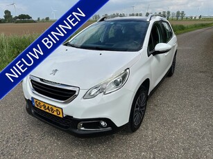 Peugeot 2008 1.2 PureTech Active Panoramadak Navigatie