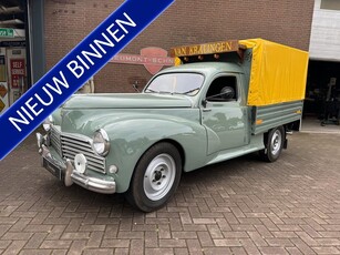 Peugeot 203 Pick up met huif (bj 1950)