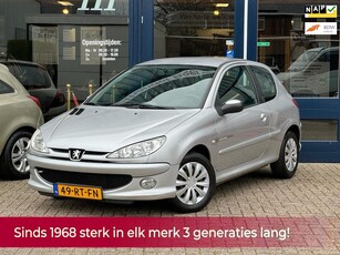 Peugeot 206 1.4-16V Quiksilver! Nieuwe APK l NL AUTO NAP!