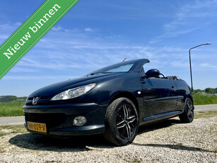 Peugeot 206 CC 1.6-16V, BJ 2006, Airco, 123.000 km, Navi