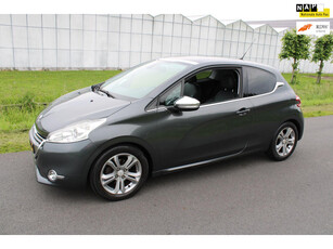 Peugeot 208 1.6 VTi Allure met Navigatie en Climate control