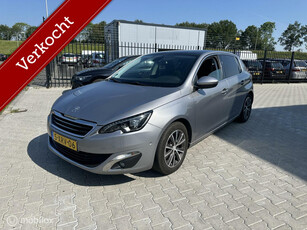 Peugeot 308 1.2 PureTech Blue Lease pano led