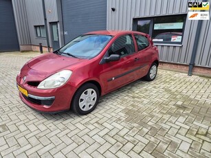 Renault Clio 1.2-16V Authentique INRUIL KOOPJE HANDEL