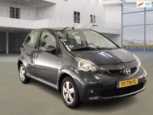 Toyota Aygo 1.0-12V Sport 5 DEUR AIRCO 2 X SLEUTELS ELEC.PAK