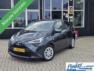 Toyota Aygo 1.0 VVT-i x-play CAMERA CARPLAY GEEN