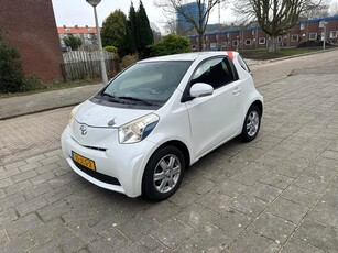 Toyota iQ 1.0 VVTi Comfort Airco NW APK White Metallic