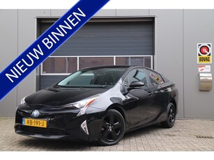 Toyota Prius 1.8 First Edition Navigatie,Camera,Clima