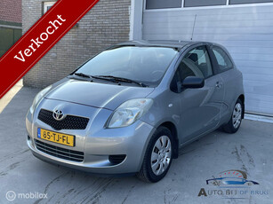 Toyota Yaris 1.0 VVTi Sol MMT