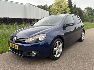 Volkswagen Golf 1.2 TSI Highline BlueMotion / 5-DEURS / NAVI / AIRCO/ CRUISE