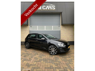 Volkswagen Golf 1.4 TSI Highline SANTIAGO GTI 19 INCH