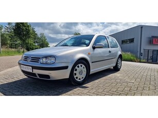 Volkswagen Golf 1.6 Automaat