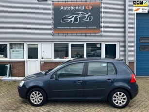 Volkswagen Golf 1.6 FSI Comfortl Business