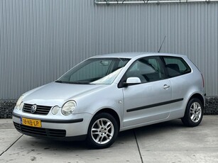 Volkswagen Polo 1.4-16V Comfortline, Airco, Cruise control