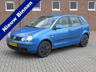 Volkswagen Polo 1.4-16V Comfortline APK 03-2025 * Airco * 5