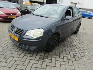 Volkswagen Polo 1.4-16V Optive (bj 2006)