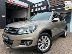 Volkswagen Tiguan 2.0 180PK Sport&Style Bi-Xenon