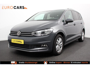 Volkswagen Touran 1.5 TSI 150pk DSG Highline 7p | Navigatie | Apple Carplay/Android Auto | Electrisch bedienbare achterklep | Adaptive Cruise control | Lichtmetalen velgen | Extra getint glas