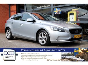 Volvo V40 T3 150 pk Momentum, Navi, Camera, Bluetooth