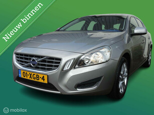 Volvo V60 1.6 T3 Summum in TOP staat!! Garantie!!