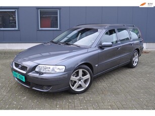 Volvo V70 2.5 R Geartronic, 7 persoons, netto € 10.700