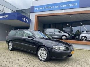 Volvo V70 2.5 T Comfort Line Autom. Nieuwe 4 seasons