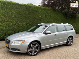 Volvo V70 3.2 AUTOMAAT/PDC V+A/NAVI/BLIS/LEER/RIJDT SUPER!!