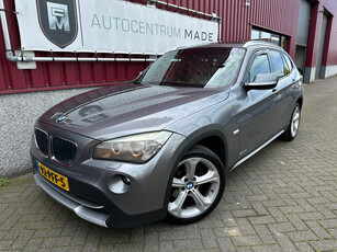 BMW X1 SDrive18i Executive // Automaat // Leer // PDC // Panodak