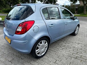 Opel Corsa (bj 2009)