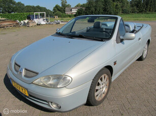 Renault Megane Cabrio 1.6-16V , prima rijdend, met NAP pas