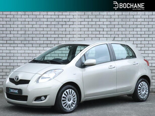 Toyota Yaris 1.3 VVTi Aspiration | Trekhaak | Airco | FM-radio | Aux verbinding |